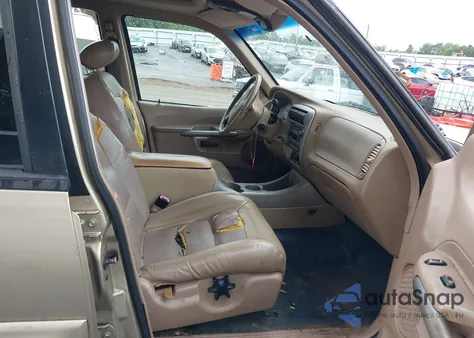 2002 Ford Explorer Sport Trac z USA, uszkodzony, nr VIN 1FMZU67E92UB97869